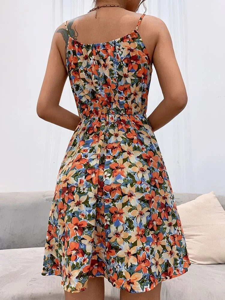 Vestido Curto com Estampa Floral Alexandrina